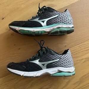 Mizuno J1GD150303 Womens Wave Rider 18 Running Shoes Sneakers Black/Teal Sz 9